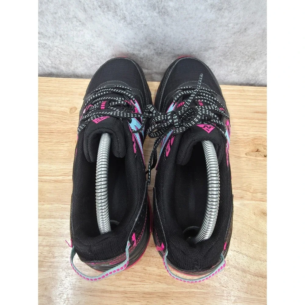 New Balance 410 V7 Trail Running Shoes Womens 10 B Black Pink Glow Sneakers